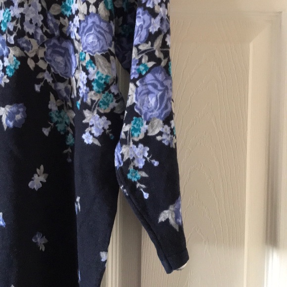 With flaw- Floral tee top sweater purple blue - Picture 3 of 6